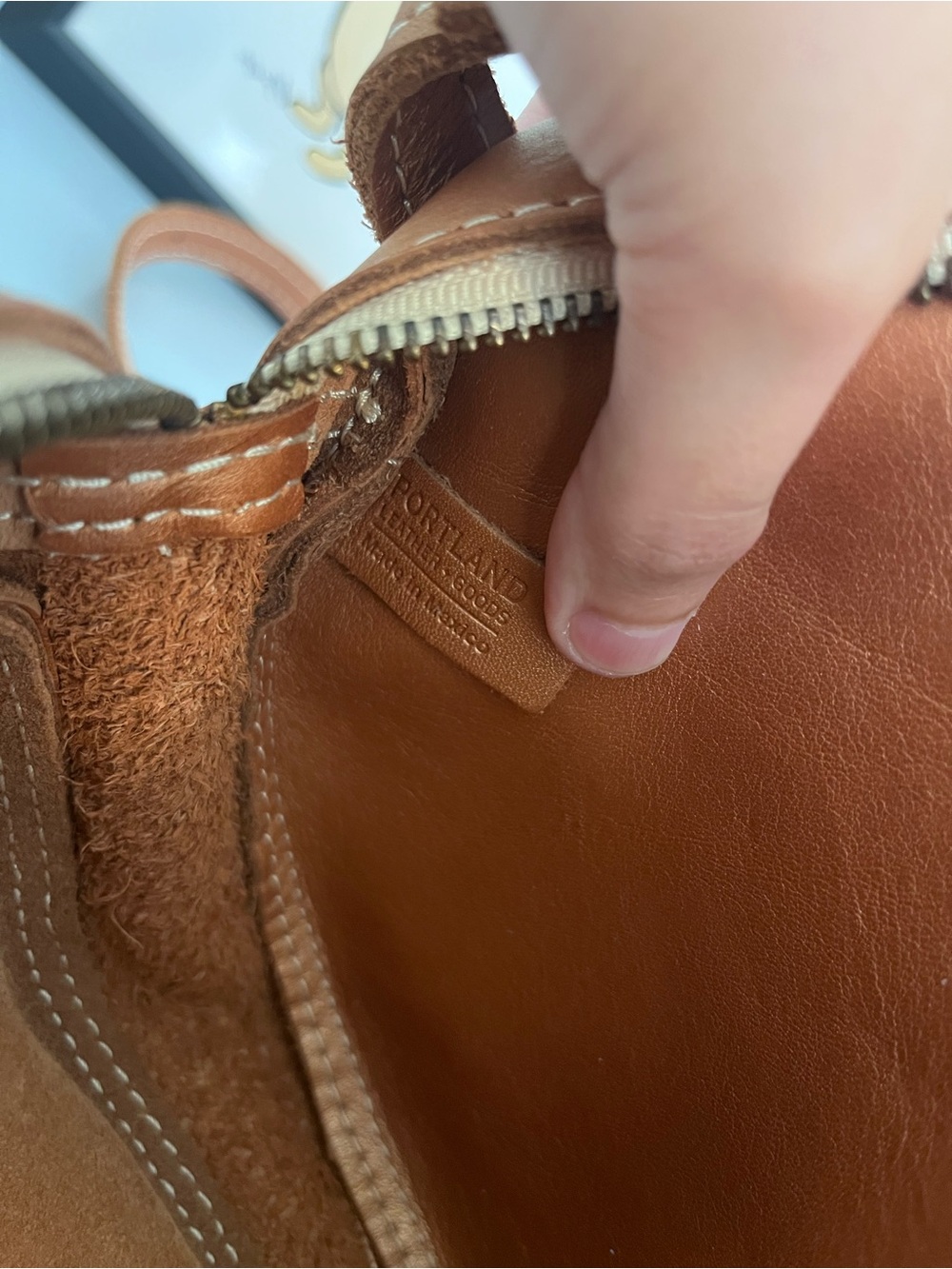 Portland Leather Goods Retired Hava Circle Crossbody Shimmer Copper Leather - Picture 7 of 9